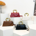 Alligator PU Leather Flap Women's Handbags Fashionable Lady's Messenger Bags with Cover Closure